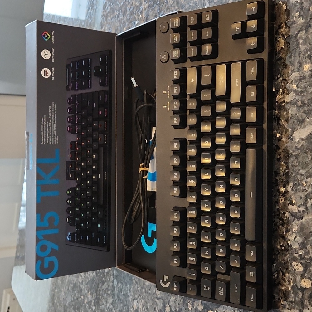 G915 TKL Wireless Gaming Keyboard